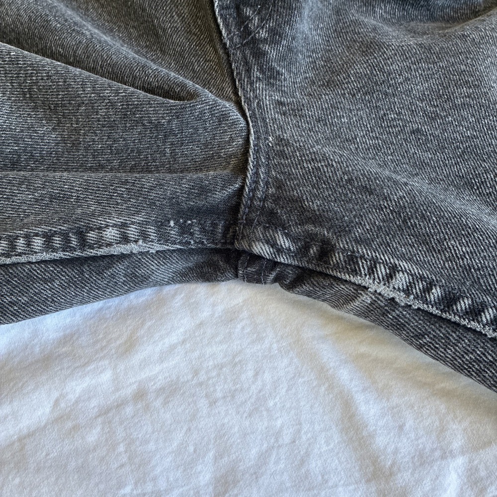 Vintage Levi's 551 Women's 6 Long Relaxed Fit Tapered Leg Jeans High Rise - Picture 8 of 15